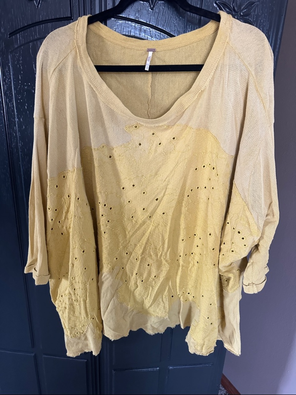 Free People oversized Women’s Lightweight Pullover Top - Yellow